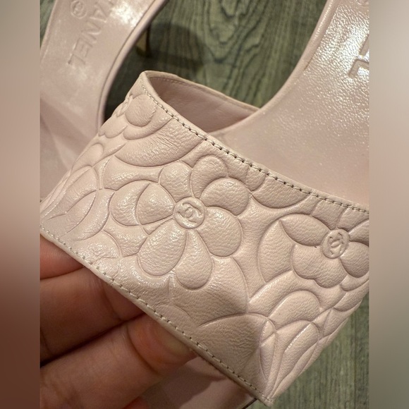 💗Chanel vintage camellia Print Open Toe Heels Pale pink 💗 - Picture 5 of 11